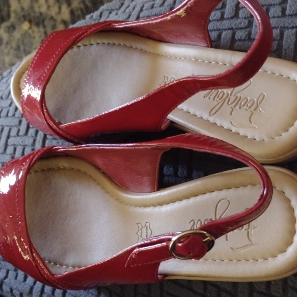 Red Patent slingbacks - Picture 3 of 6